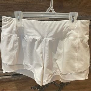 Lululemon Shorts Size 4